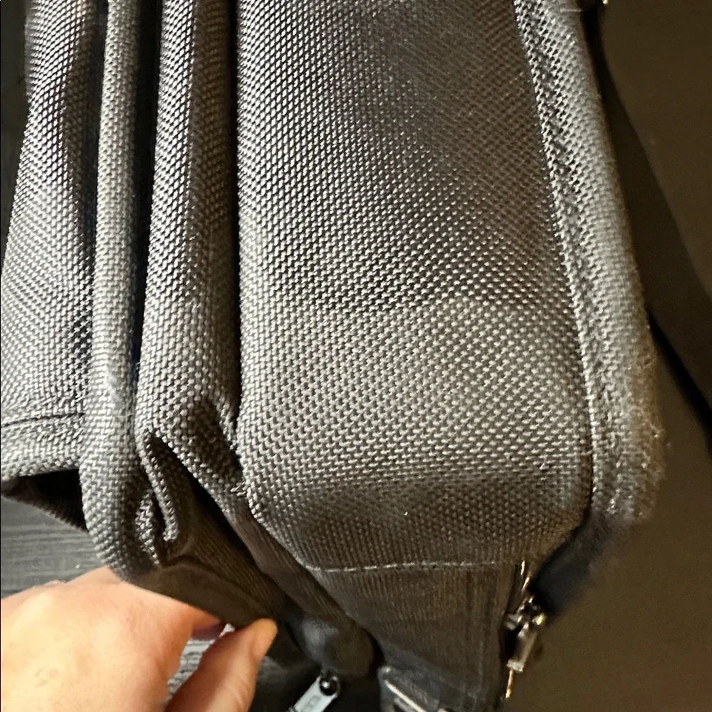 Tumi Alpha Black Ballistic Nylon Expandable Laptop Bag Leather Handles